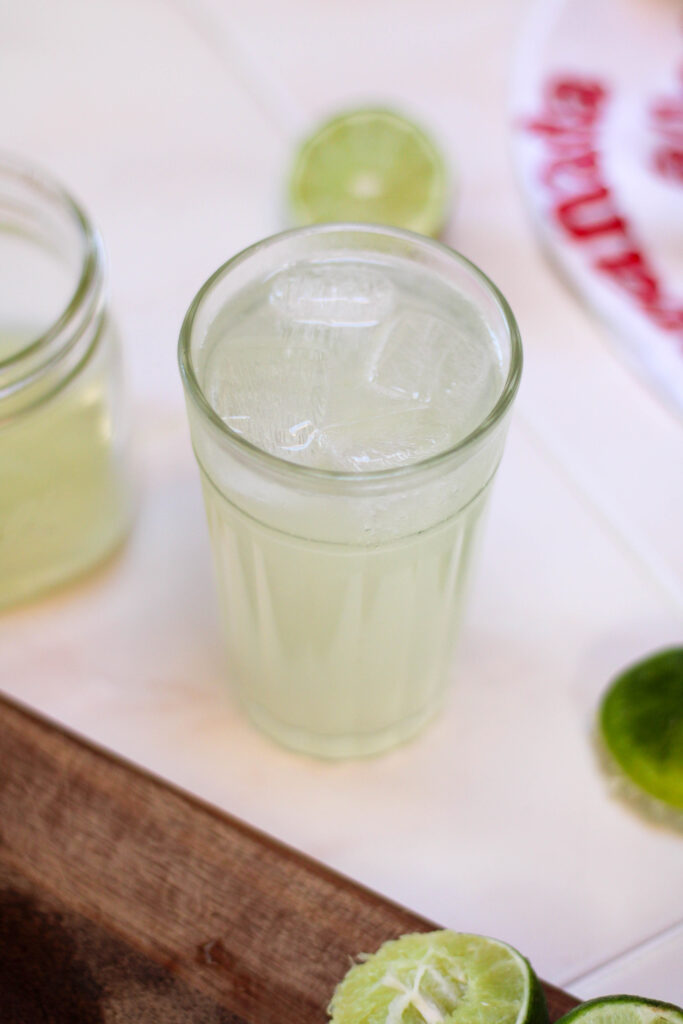 Glass of limonada mineral with a light background